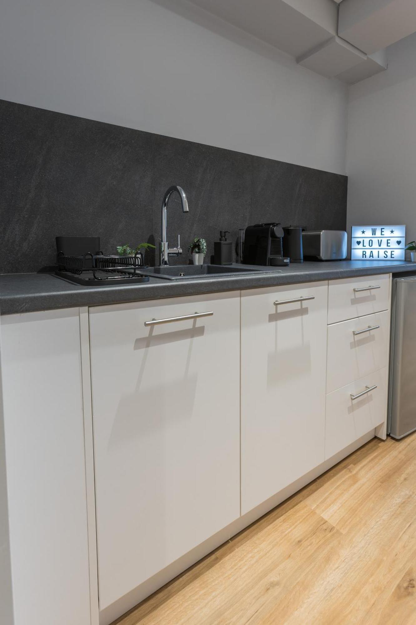 Aethir Urban Stay By Raise Афины Экстерьер фото